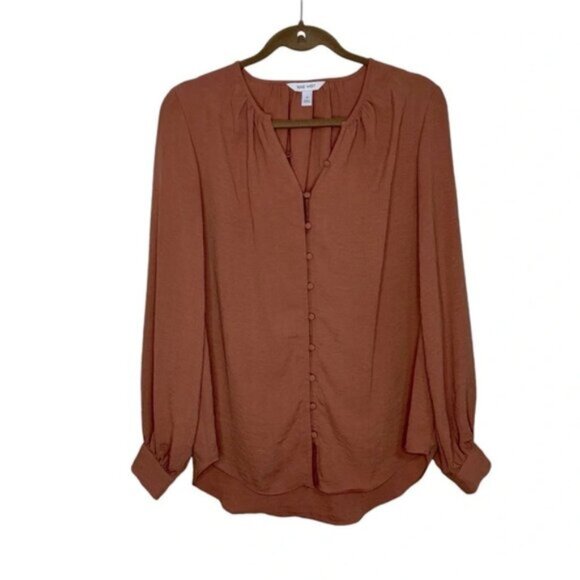 Nine West Blouse Women’s Medium Light Rust Button Up Soft Button Cuff V-neck - Picture 1 of 9